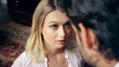 Oynat Cipinde benzini bitiyor ve donanımlı bir tamirci tarafından sikiliyor