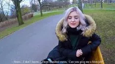Oynat Eva Elfie 1000 Euro karşılığında sokakta bir dick berbat