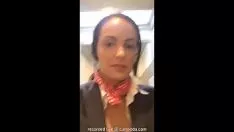 Jouer Ana si masturba mentre si trova su un aereo ad alta quota