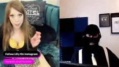 Play Muiste girls live their lives well with men