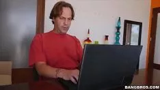 Afspelen Ze houdt van pornofilms