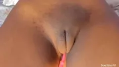 تشغيل أداء منفرد مثير من قبل آلهة الهواة SexyStacy7 وجملها الوردي العصير