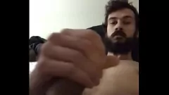 Jouer Session de masturbation chaude avec ma grosse bite menant à un éjaculation explosive
