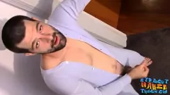 Jouer Big Dick de Thug Mickey Waters se branlant et éjacule